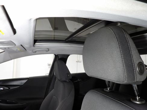 Used 2022 Chevrolet Malibu LT FWD image 10