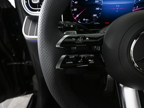 New 2026 Mercedes-Benz GLB 250 image 10