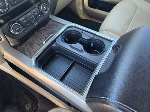 Used 2019 Ford F250 Lariat w/ Lariat Ultimate Package image 17