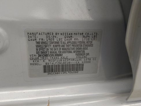 Used 2024 Nissan Versa SV FWD image 33