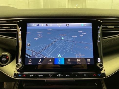 New 2026 Jeep Grand Wagoneer L 4WD image 14