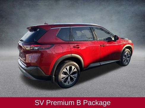 Used 2023 Nissan Rogue SV w/ SV Premium B Package image 5