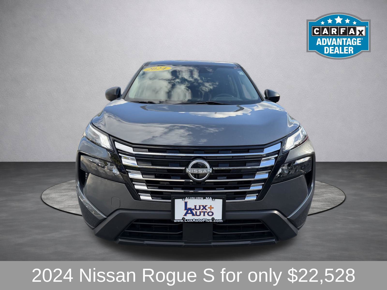 Used 2024 Nissan Rogue S AWD/4WD image 10