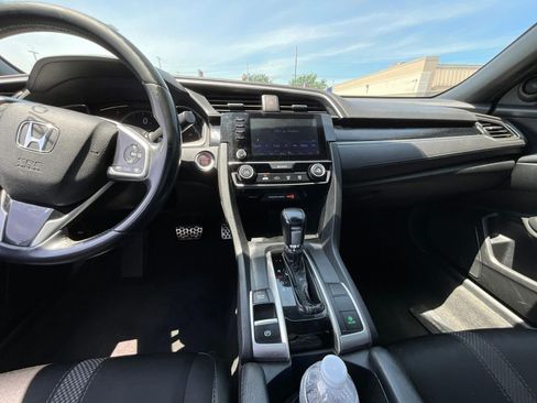 Used 2020 Honda Civic Sport image 9