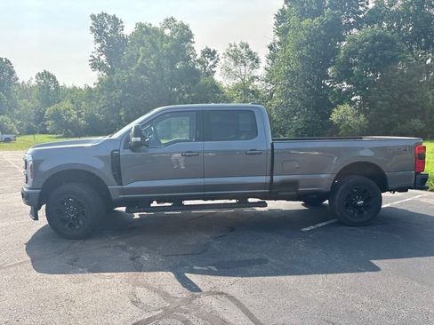 Used 2024 Ford F250 Lariat w/ Black Appearance Package AWD/4WD image 2