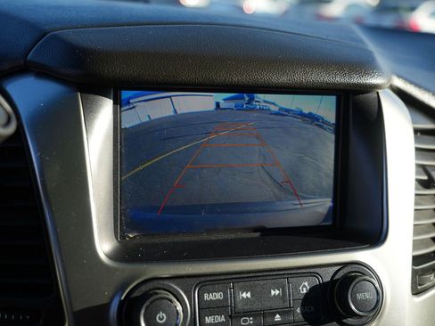 Used 2016 Chevrolet Suburban LS image 32