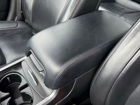 Used 2022 Chrysler 300 Touring L image 22