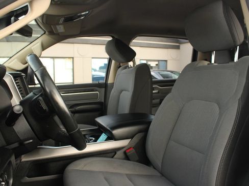 Used 2019 RAM 1500 Big Horn AWD/4WD image 15