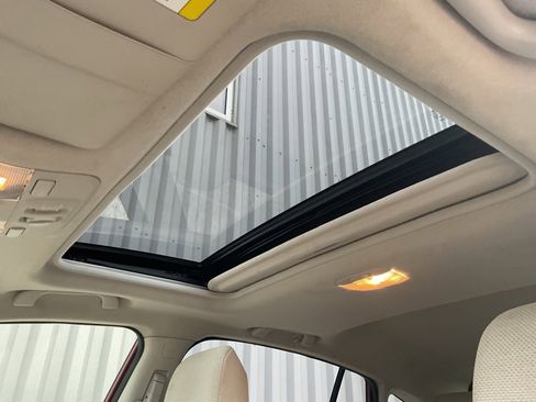 Used 2014 Subaru Crosstrek 2.0i Premium w/ Moonroof Package image 10