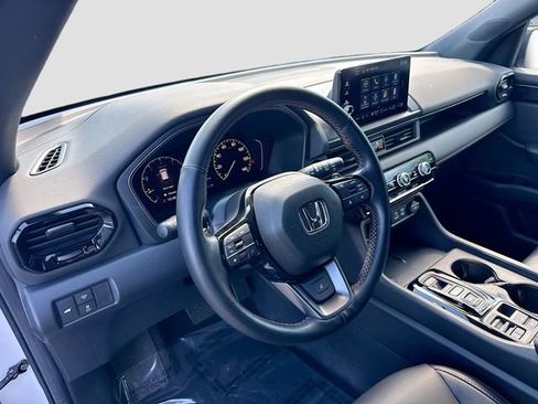 Certified 2023 Honda Pilot TrailSport image 9