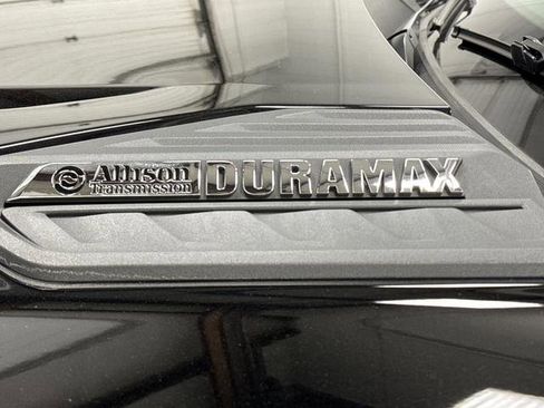 Used 2024 Chevrolet Silverado 2500 LT w/ Convenience Package image 38