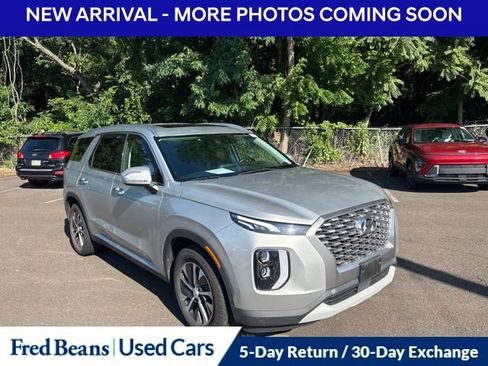 Used 2022 Hyundai Palisade SEL w/ Cargo Package FWD image 3