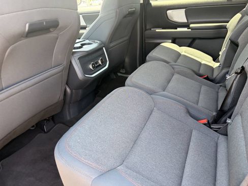 Certified 2025 Ford Expedition Active AWD/4WD image 13