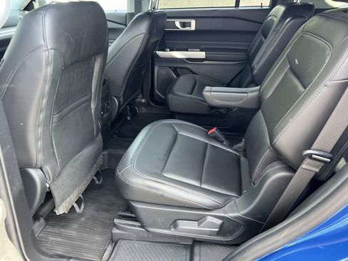 Certified 2023 Ford Explorer XLT w/ Equipment Group 202A AWD/4WD image 13