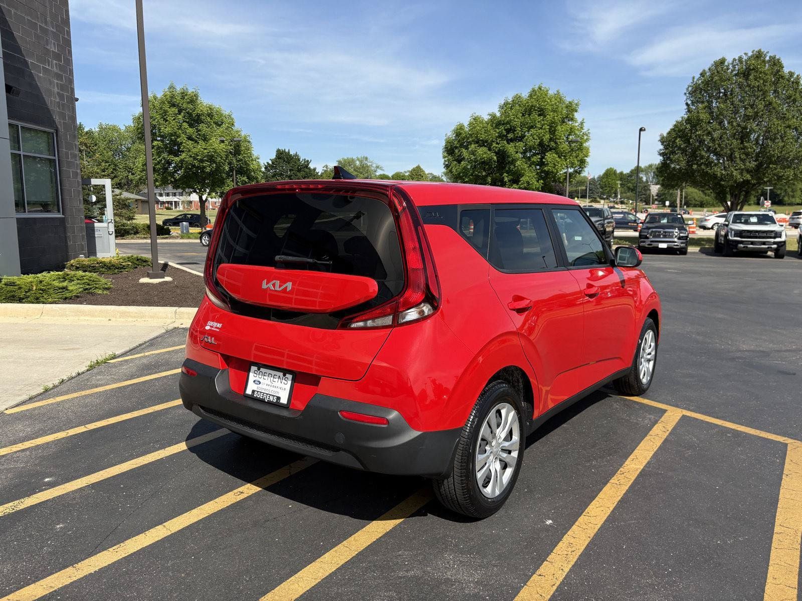 Used 2022 Kia Soul LX FWD image 6