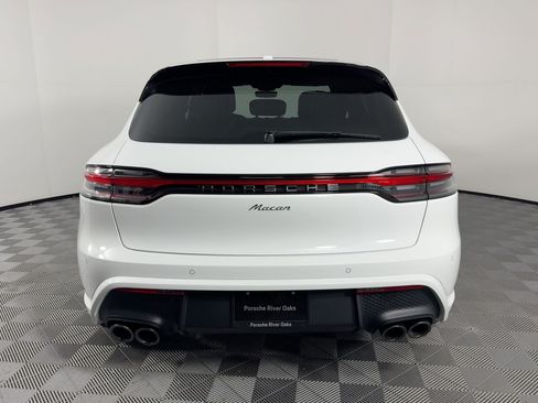 Certified 2026 Porsche Macan AWD/4WD image 10