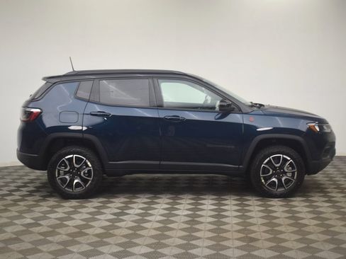 New 2026 Jeep Compass Trailhawk AWD/4WD image 3