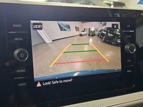 New 2025 Volkswagen Taos SE image 28