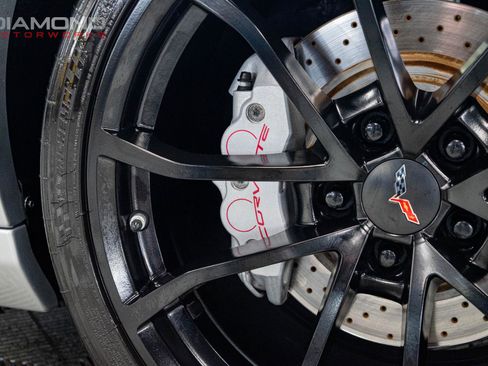 Used 2013 Chevrolet Corvette Z06 w/ 3LZ Preferred Equipment Group RWD image 38