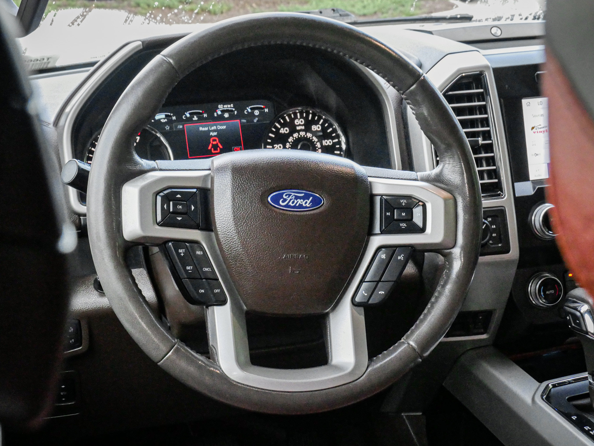 Used 2019 Ford F150 King Ranch w/ Equipment Group 601A Luxury AWD/4WD image 6