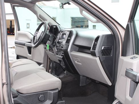 Used 2018 Ford F150 XLT AWD/4WD image 15