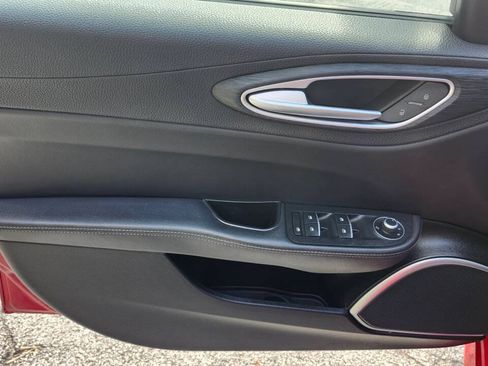 Used 2019 Alfa Romeo Giulia w/ Nero Edizione RWD image 28
