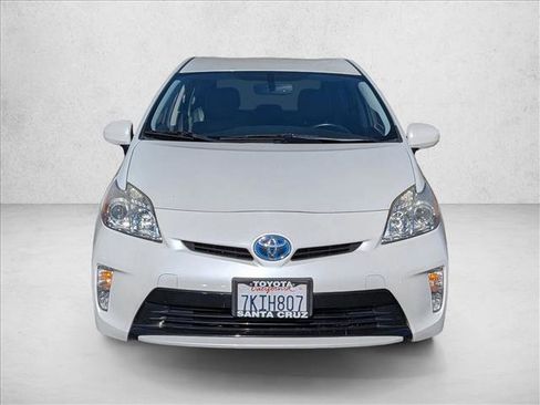 Used 2015 Toyota Prius Four image 2