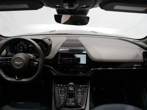 Used 2025 Aston Martin DBX 707 AWD/4WD image 19