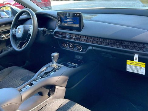 New 2026 Honda HR-V LX image 10