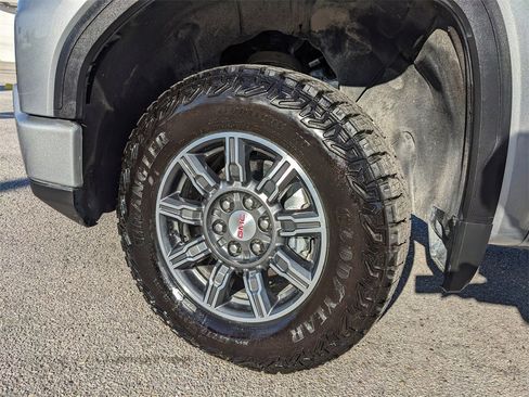 Used 2025 GMC Sierra 1500 AT4 image 35