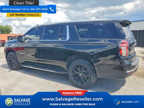 Used 2021 Chevrolet Suburban LT RWD image 3