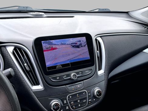Used 2024 Chevrolet Malibu LT FWD image 29