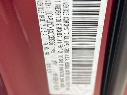 Used 2019 Jeep Cherokee Limited w/ Luxury Group image 25