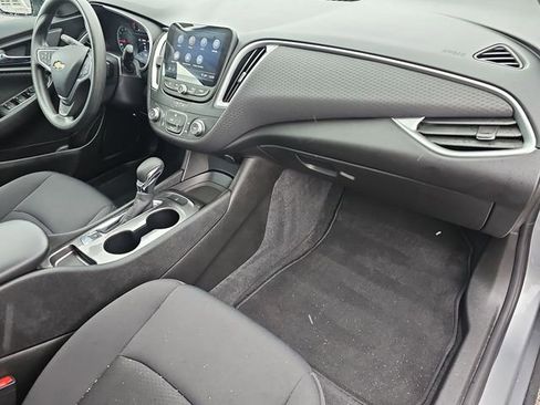 Used 2023 Chevrolet Malibu LS image 27