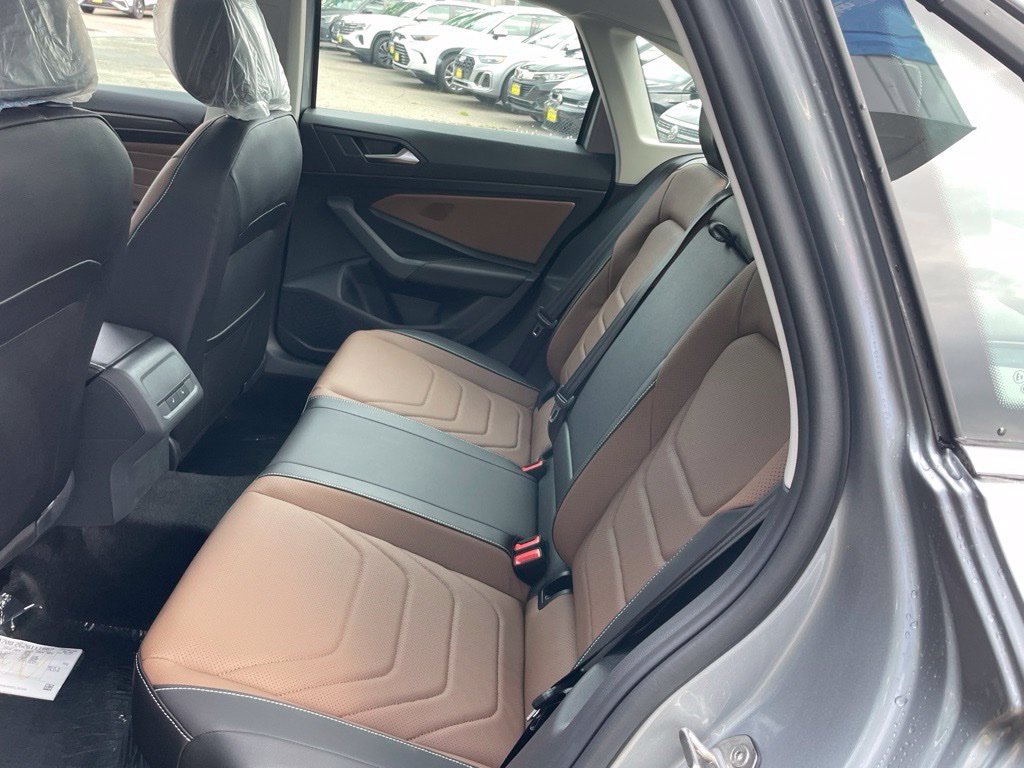New 2026 Volkswagen Jetta SEL FWD image 16
