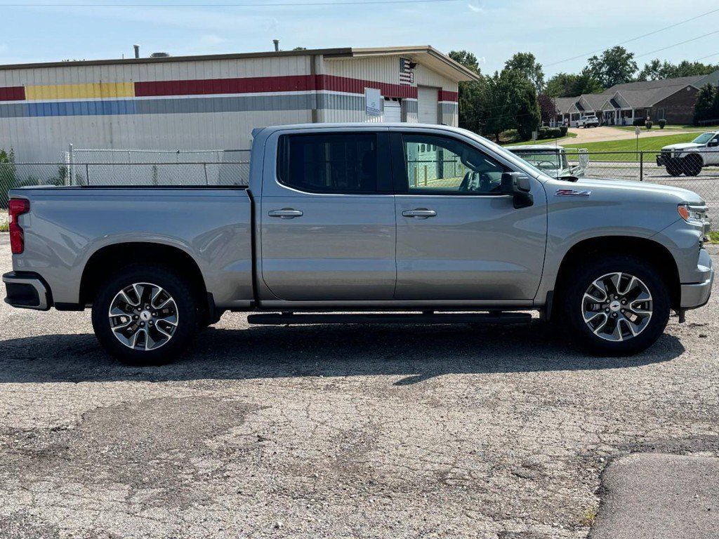 Used 2026 Chevrolet Silverado 1500 RST w/ All Star Edition Plus AWD/4WD image 2