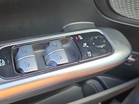 Certified 2026 Mercedes-Benz C 300 Sedan image 29