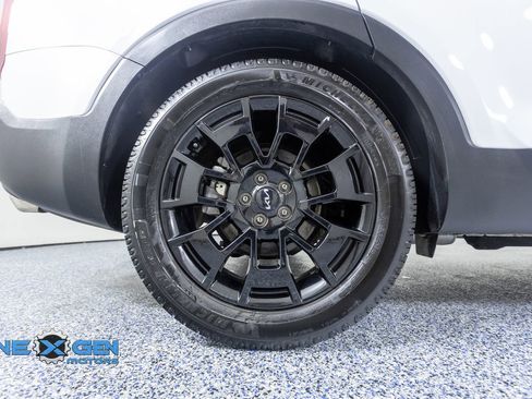 Used 2022 Kia Telluride EX w/ EX Premium Package image 46