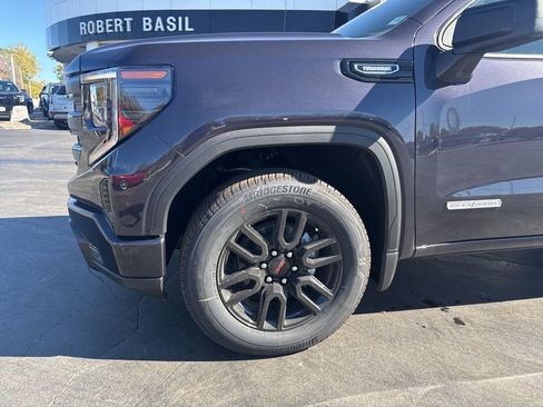 New 2026 GMC Sierra 1500 Elevation image 5