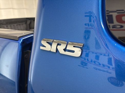 Used 2017 Toyota Tacoma SR5 image 26