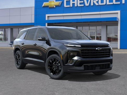 Used 2026 Chevrolet Traverse LT w/ Midnight/Sport Edition AWD/4WD image 10