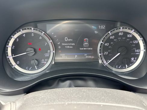 Used 2023 Toyota Highlander XLE FWD image 27