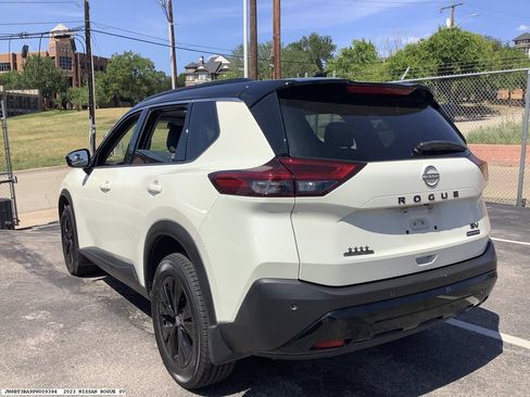 Used 2023 Nissan Rogue SV w/ SV Premium B Package FWD image 3