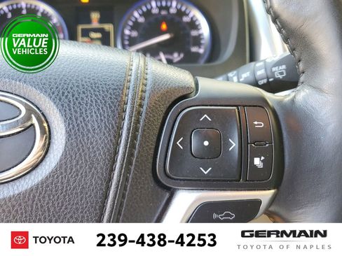 Used 2014 Toyota Highlander Limited Platinum image 33