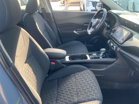 Used 2023 Nissan Kicks SV image 20