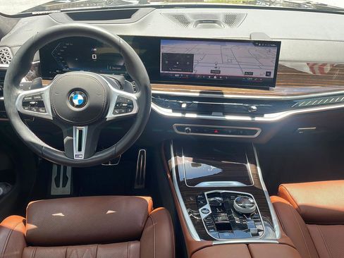 Used 2024 BMW X7 M60i w/ Executive Package AWD/4WD image 9