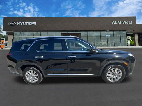 Certified 2025 Hyundai Palisade SEL image 4