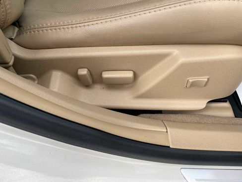 Used 2011 Cadillac CTS Luxury image 26