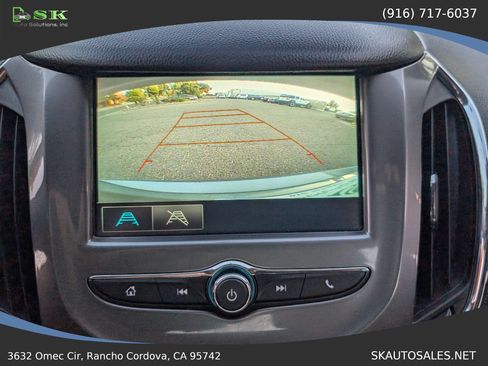 Used 2018 Chevrolet Cruze LT FWD image 20