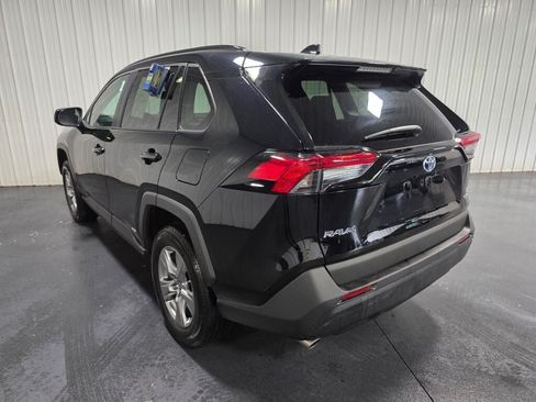 Used 2024 Toyota RAV4 LE AWD/4WD image 3